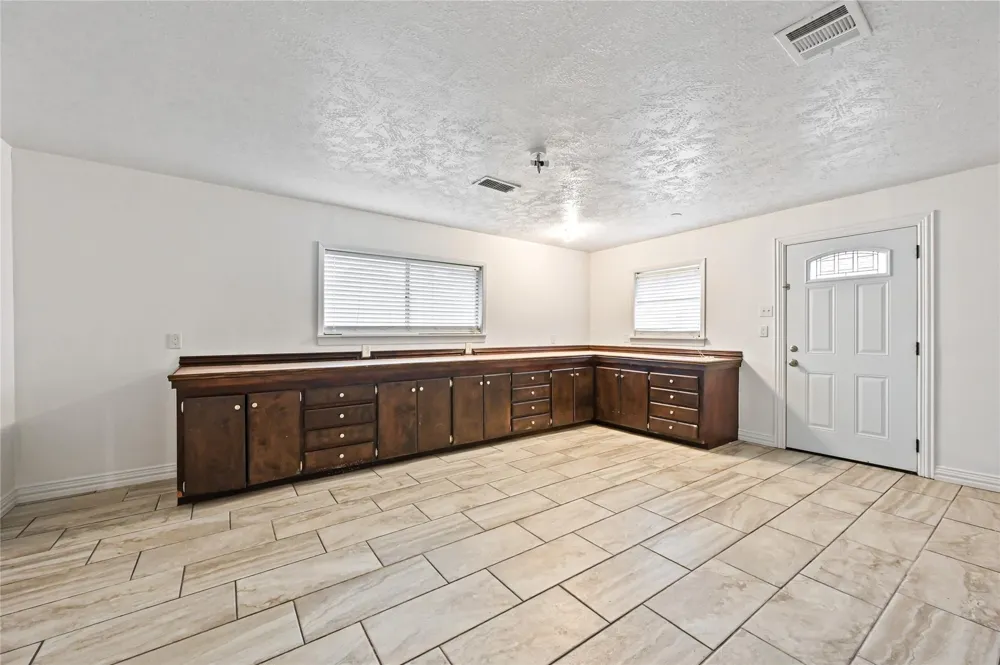 1503 Leneva Lane Pasadena, TX 77502