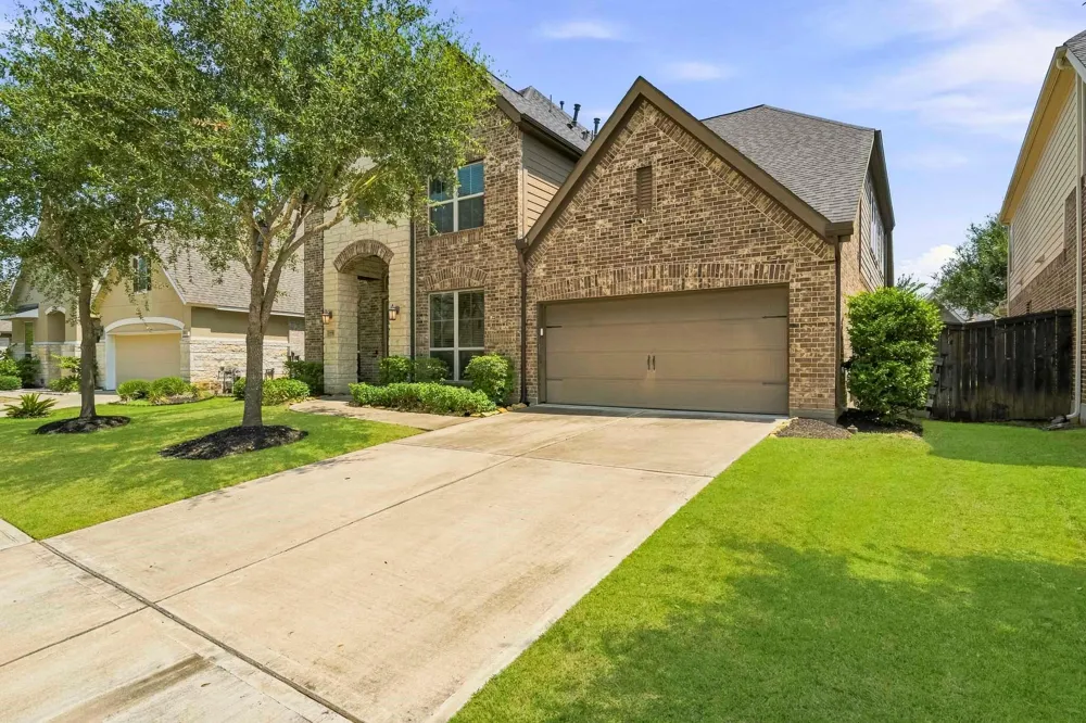 1718 Tonkawa Trail Katy, TX 77493