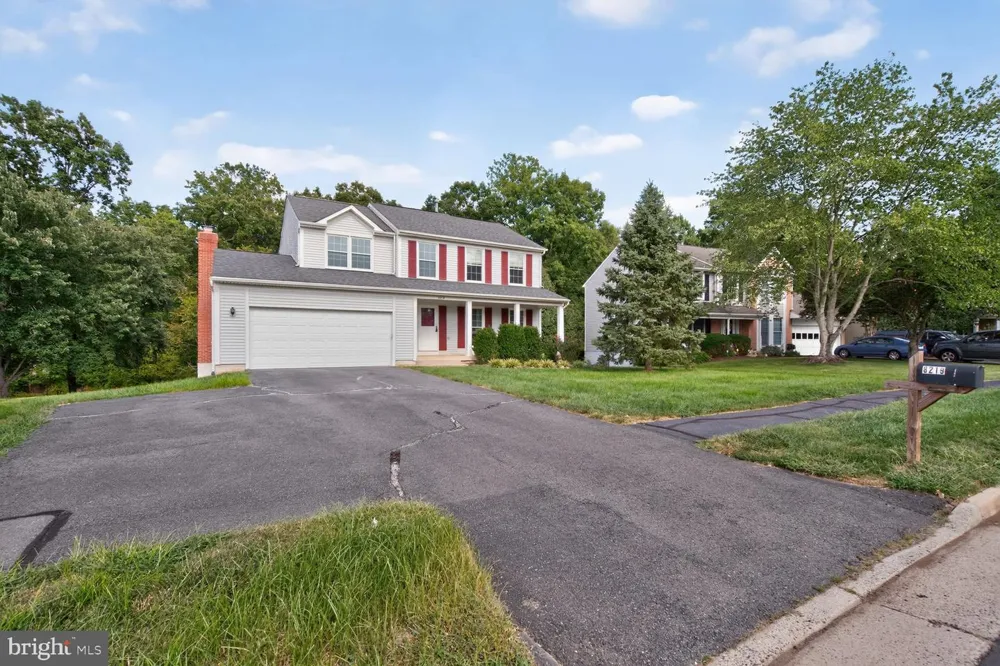 8219 CRACKLING FIRE DRIVE Gainesville, VA 20155