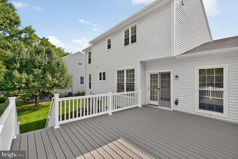 8219 CRACKLING FIRE DRIVE Gainesville, VA 20155