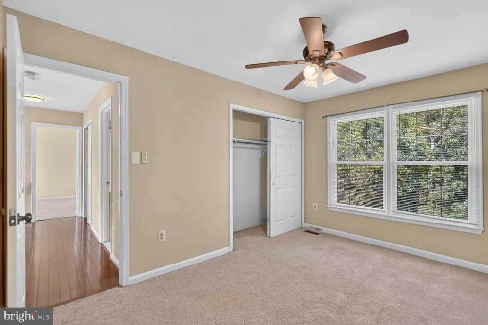 8219 CRACKLING FIRE DRIVE Gainesville, VA 20155