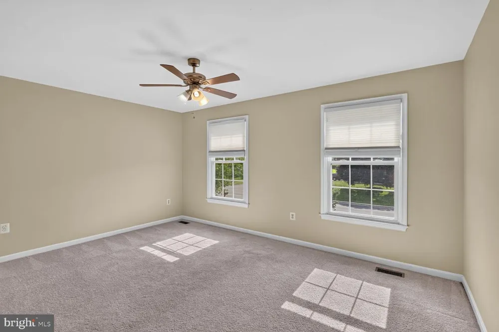 8219 CRACKLING FIRE DRIVE Gainesville, VA 20155
