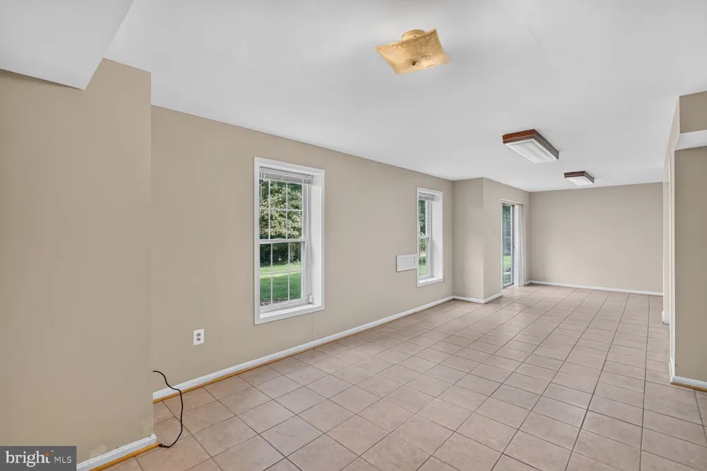 8219 CRACKLING FIRE DRIVE Gainesville, VA 20155