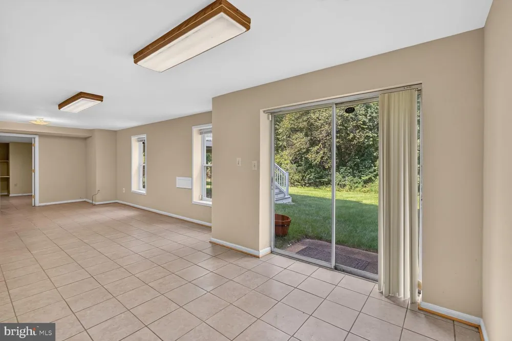 8219 CRACKLING FIRE DRIVE Gainesville, VA 20155