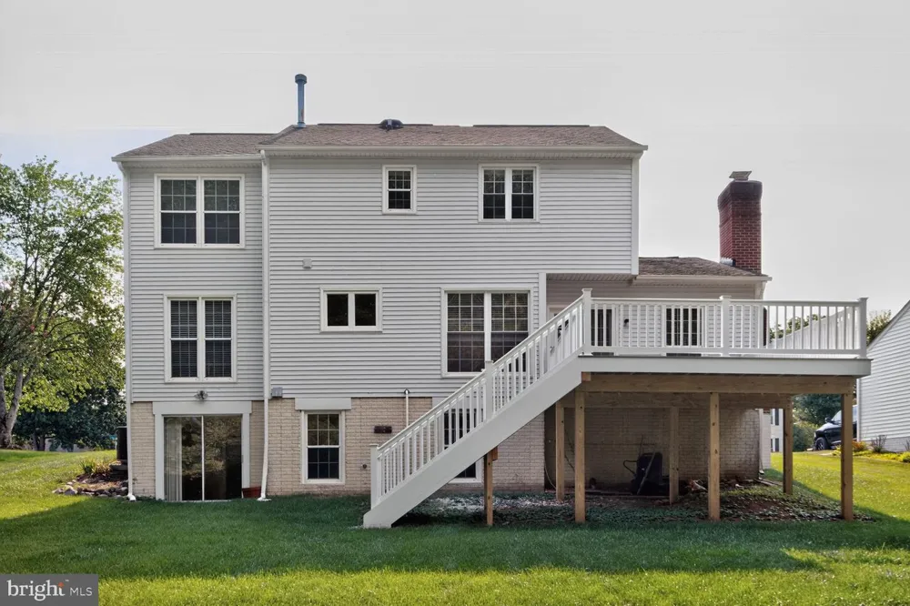 8219 CRACKLING FIRE DRIVE Gainesville, VA 20155