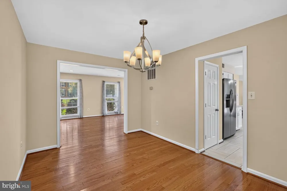 8219 CRACKLING FIRE DRIVE Gainesville, VA 20155