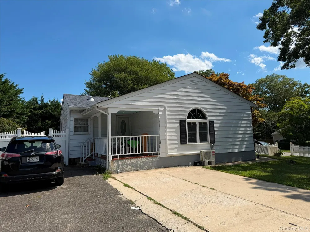 431 Blue Point Road Farmingville, NY 11738