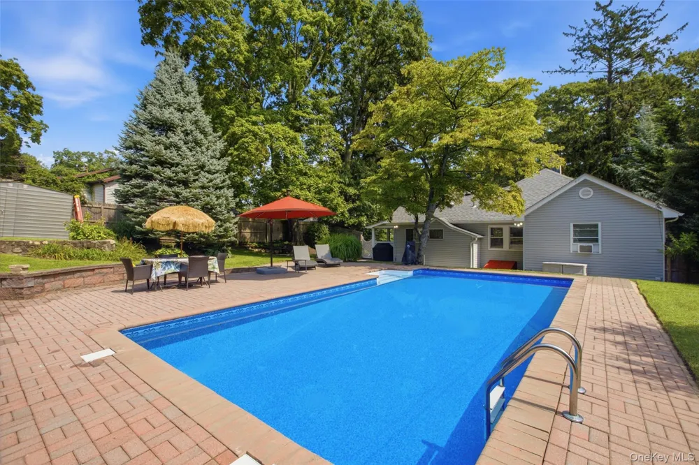 36 Kew Drive Sound Beach, NY 11789