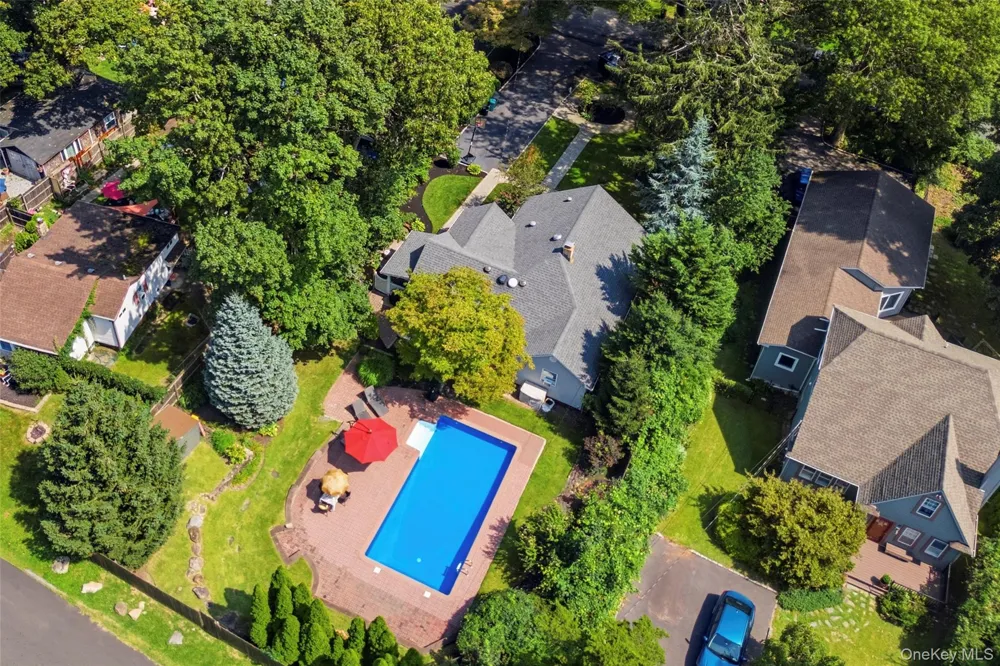 36 Kew Drive Sound Beach, NY 11789