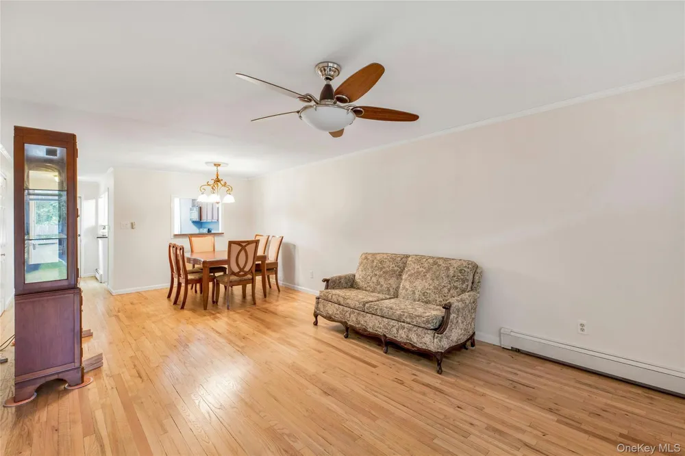 5218 Wilshire Lane #5218 Oakdale, NY 11769