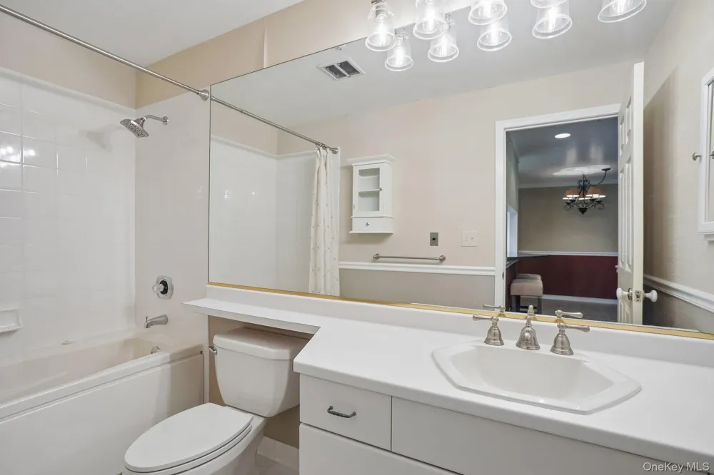 500 Pondside Drive #4L White Plains, NY 10607