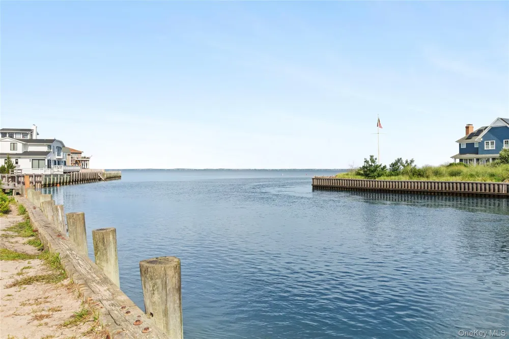 8 Boathouse Road Hampton Bays, NY 11946