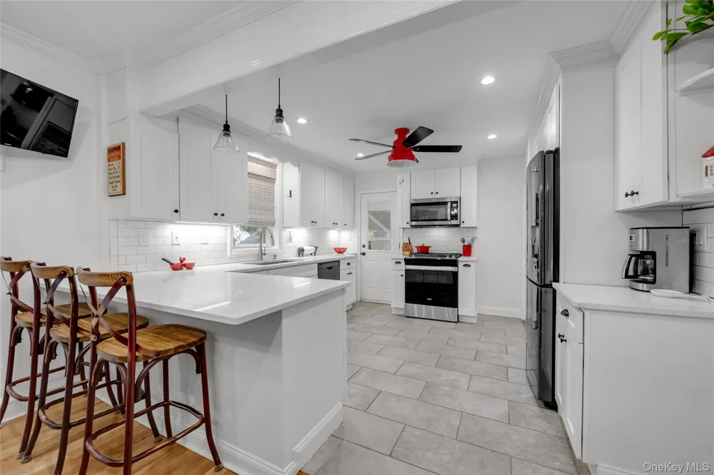 320 Forest Road Douglaston, NY 11363