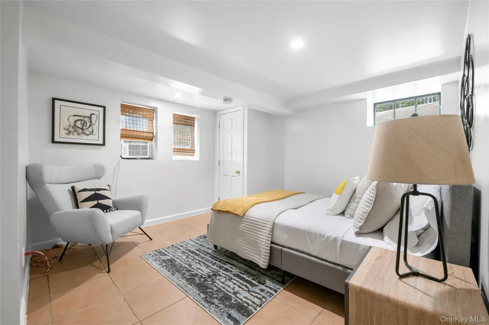 320 Forest Road Douglaston, NY 11363