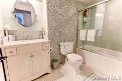 170 W Broadway #6G Long Beach, NY 11561