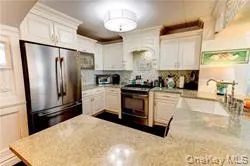 170 W Broadway #6G Long Beach, NY 11561