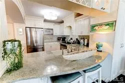 170 W Broadway #6G Long Beach, NY 11561