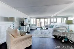 170 W Broadway #6G Long Beach, NY 11561