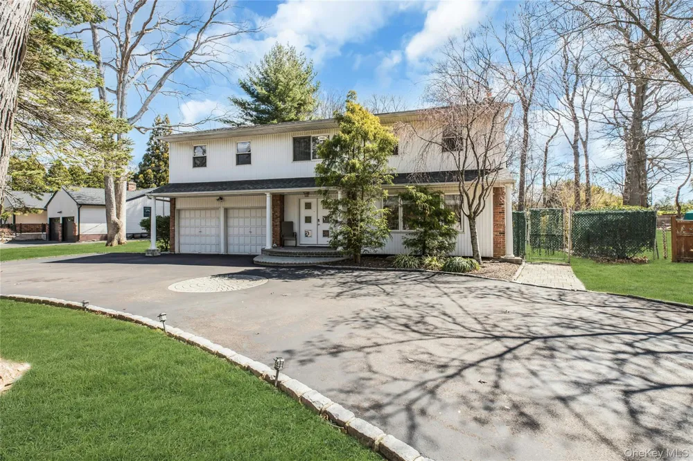 132 Washington Avenue Plainview, NY 11803