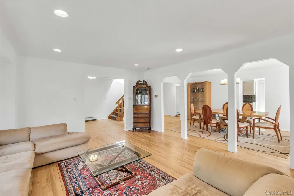 132 Washington Avenue Plainview, NY 11803
