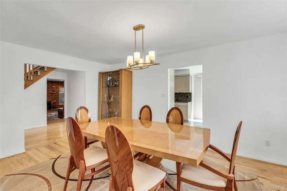 132 Washington Avenue Plainview, NY 11803