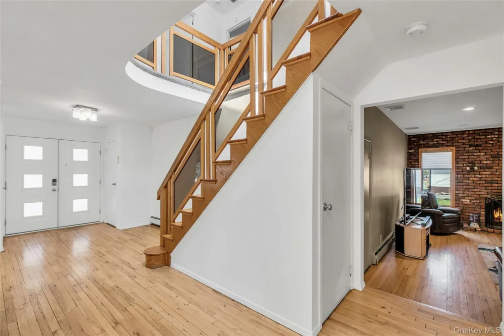 132 Washington Avenue Plainview, NY 11803