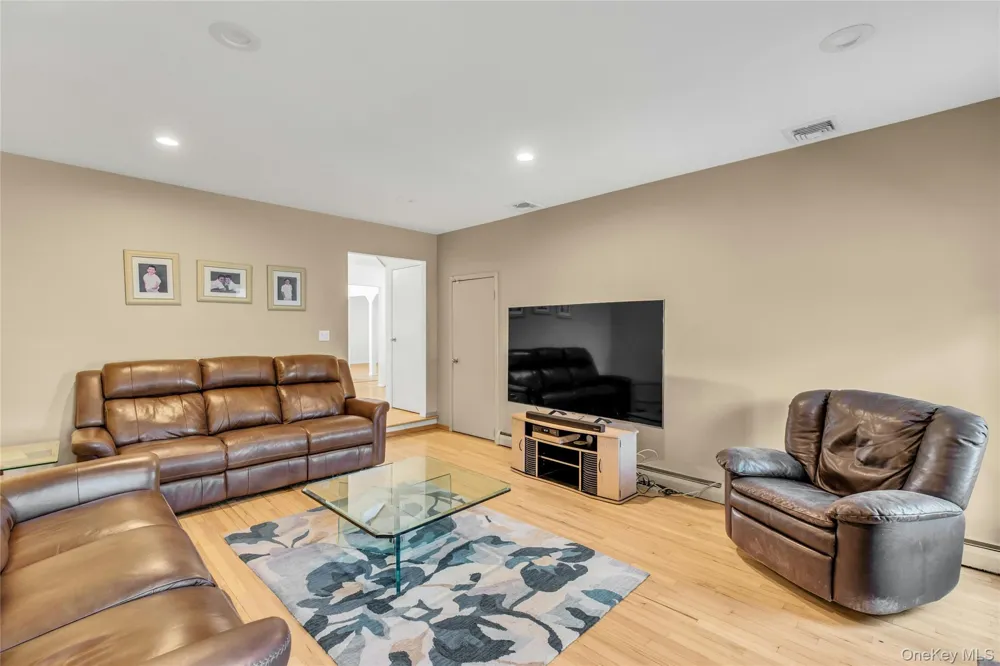 132 Washington Avenue Plainview, NY 11803