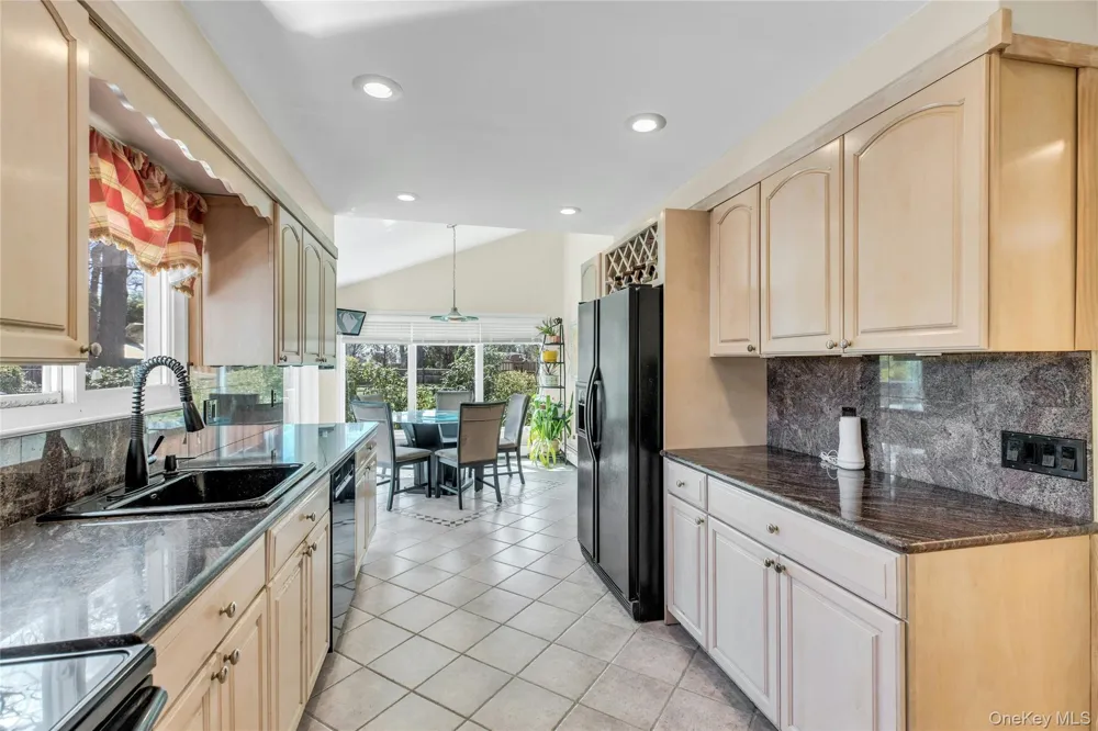 132 Washington Avenue Plainview, NY 11803