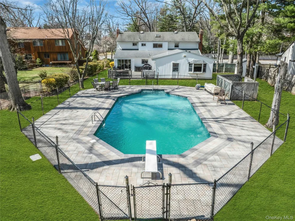 132 Washington Avenue Plainview, NY 11803
