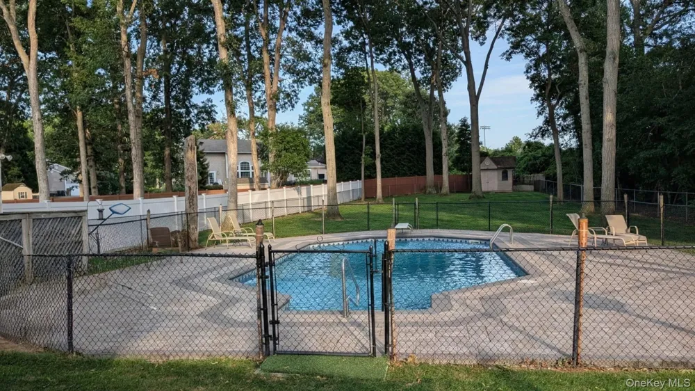 132 Washington Avenue Plainview, NY 11803