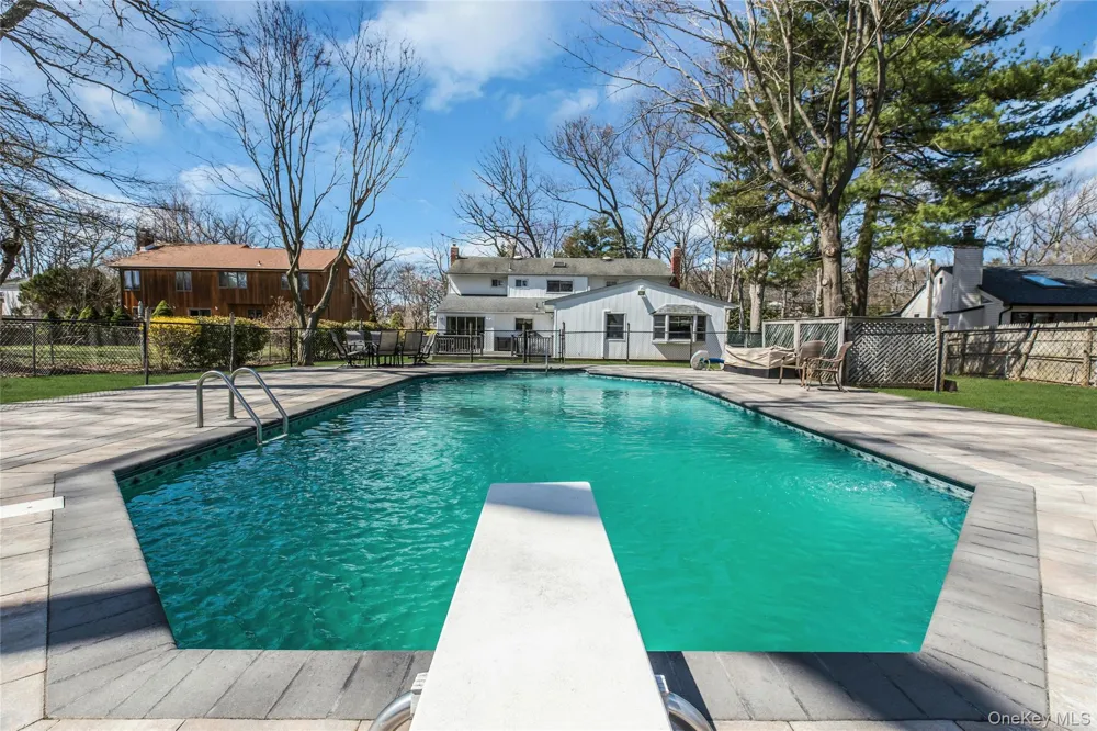 132 Washington Avenue Plainview, NY 11803