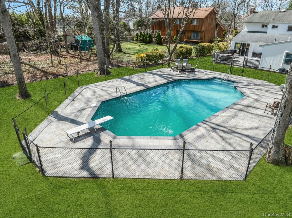 132 Washington Avenue Plainview, NY 11803