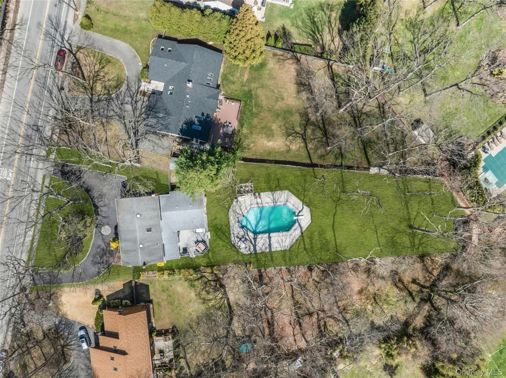 132 Washington Avenue Plainview, NY 11803