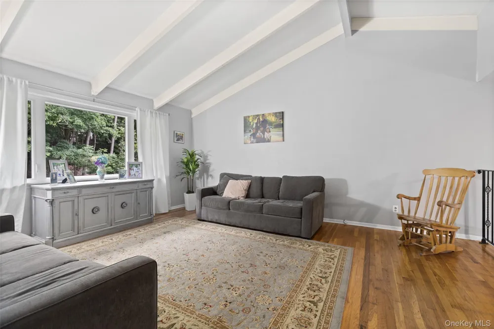 26 Terri Lee Lane Spring Valley, NY 10977