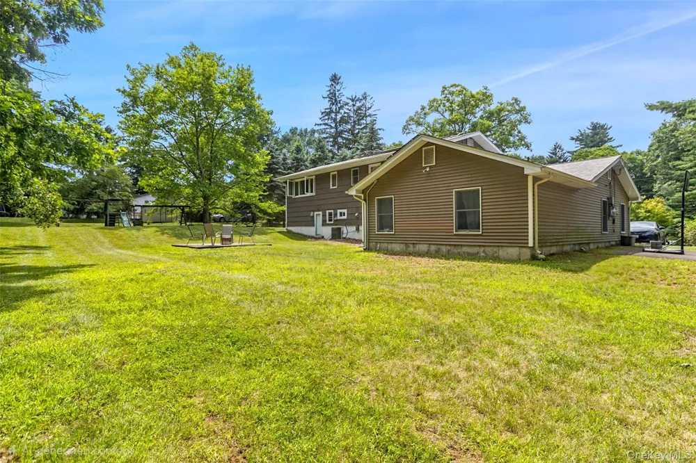26 Terri Lee Lane Spring Valley, NY 10977