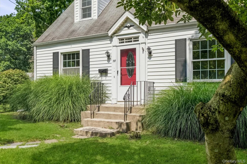 107 E Cedar Street Poughkeepsie, NY 12601