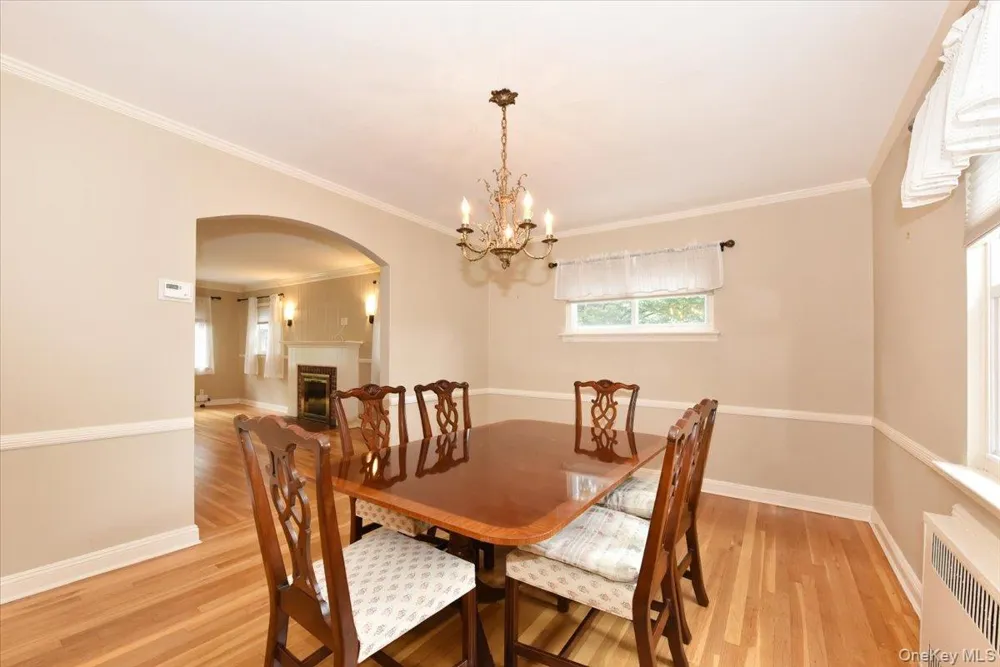 7503 196th Street Fresh Meadows, NY 11366