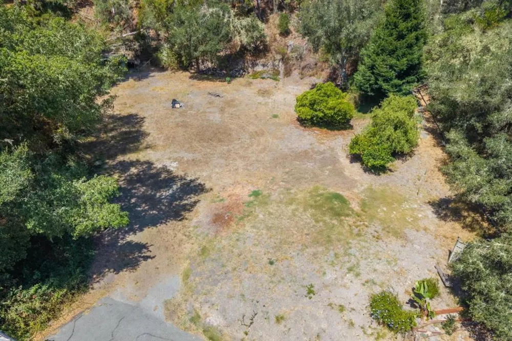 568 Aguajito Road Carmel, CA 93923