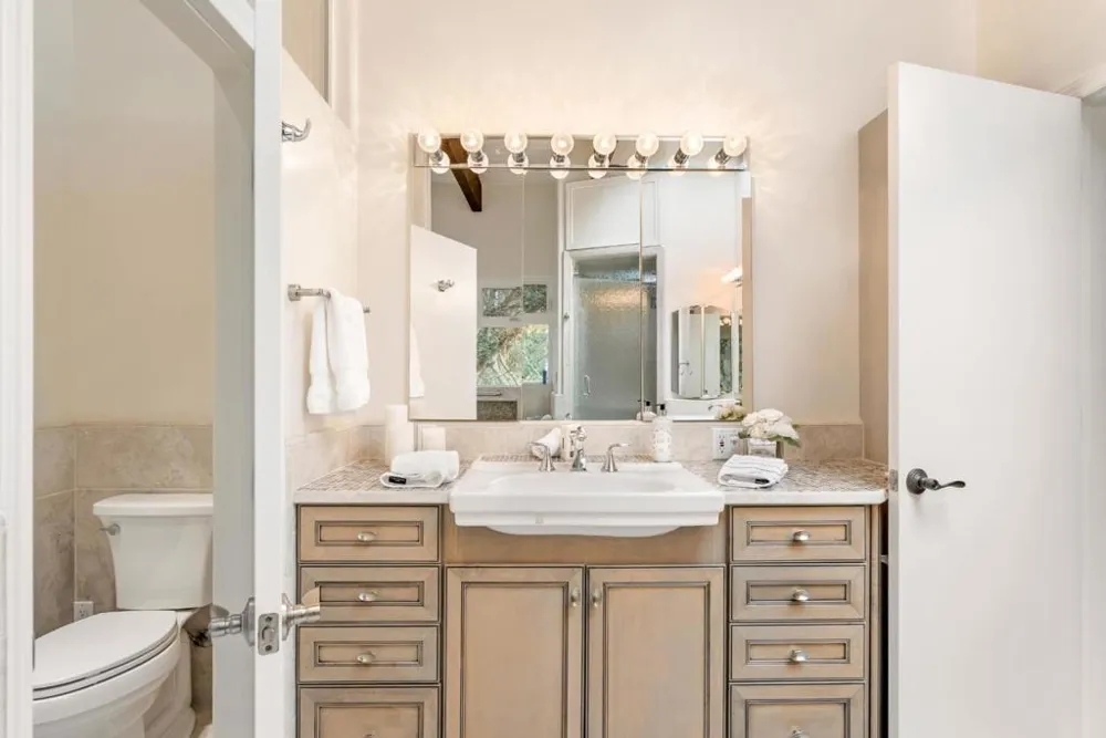 568 Aguajito Road Carmel, CA 93923