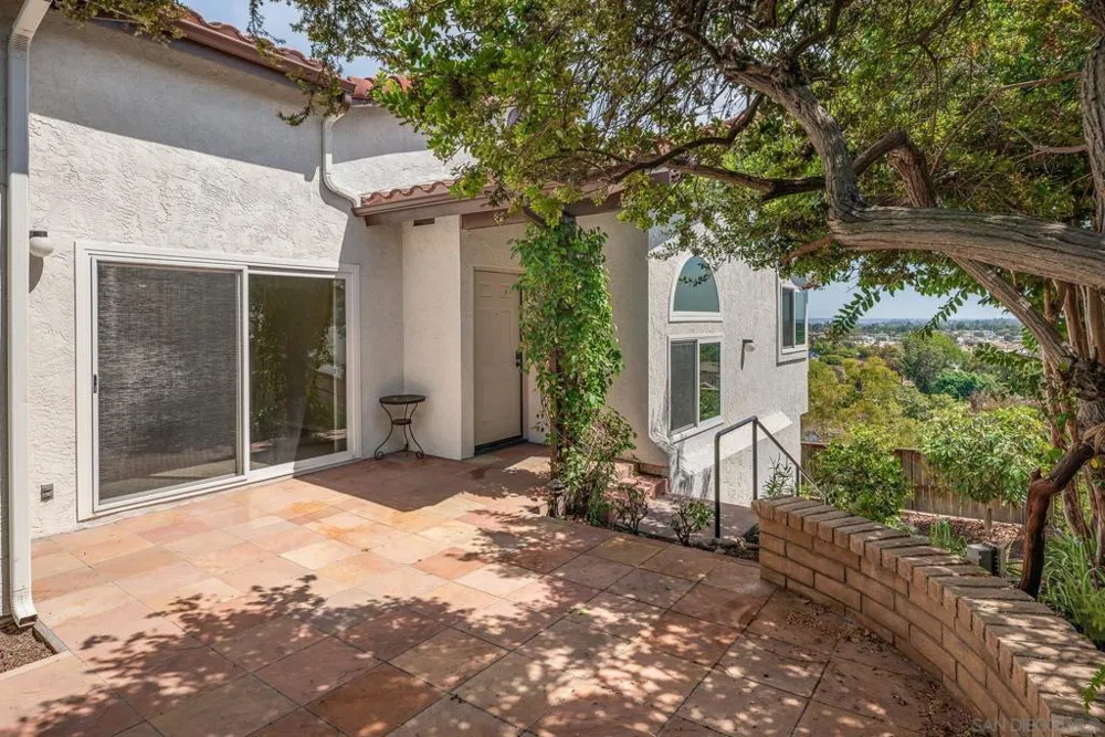 3866 Murray Hill Rd La Mesa, CA 91941