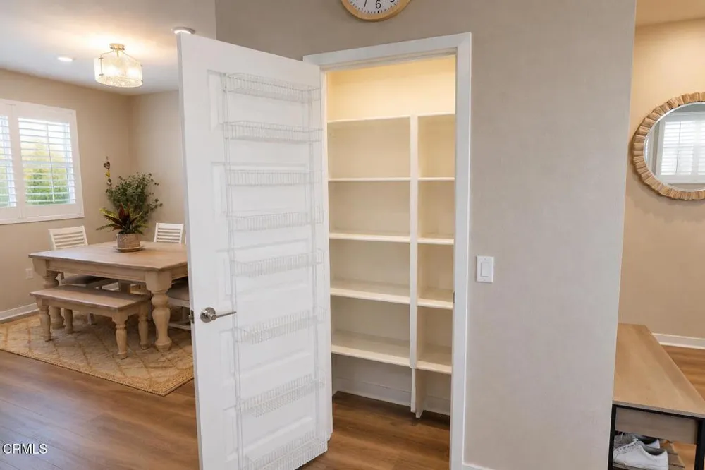 571 Via Chelsea Camarillo, CA 93012