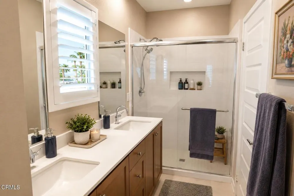 571 Via Chelsea Camarillo, CA 93012