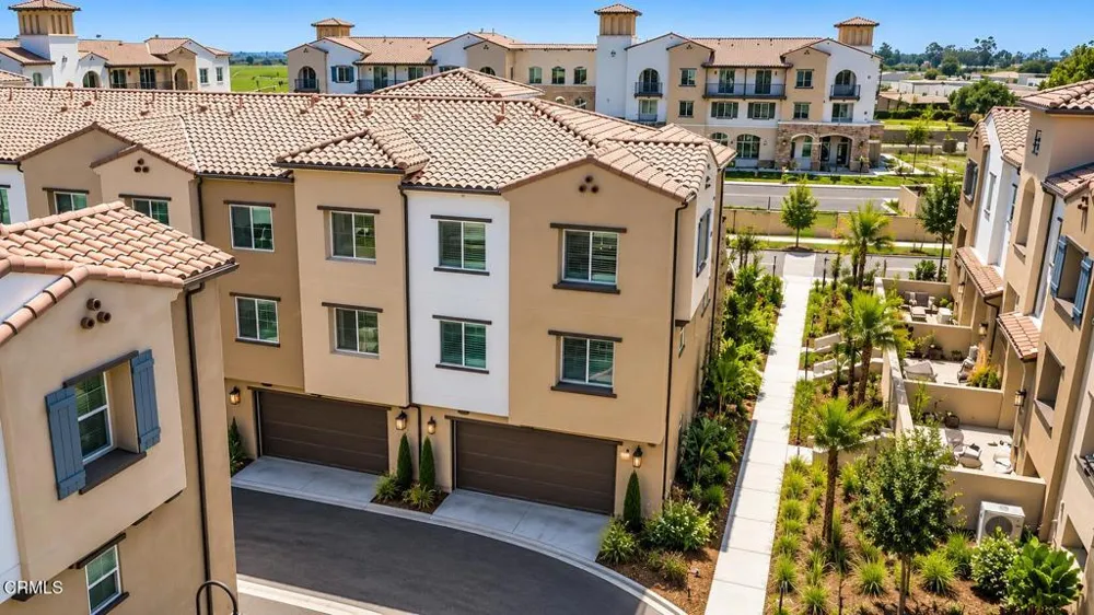 571 Via Chelsea Camarillo, CA 93012
