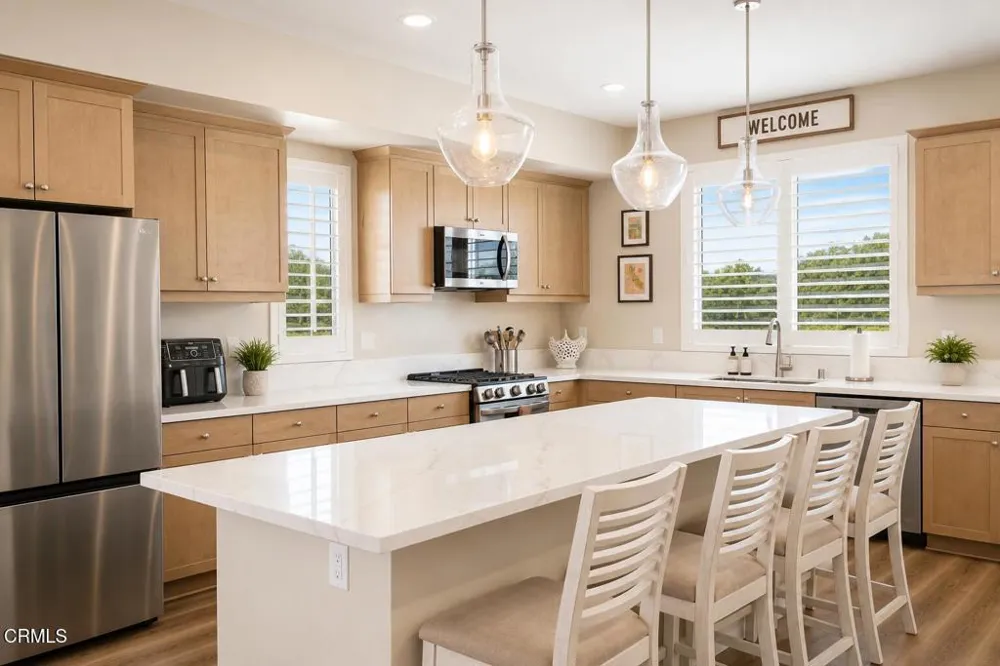 571 Via Chelsea Camarillo, CA 93012
