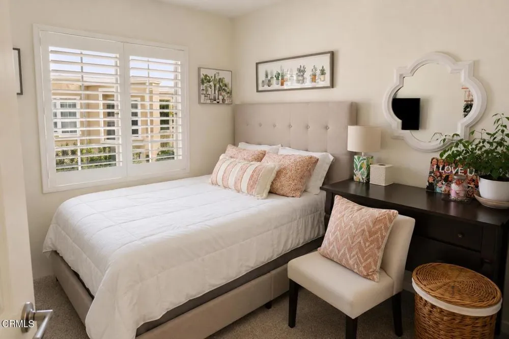 571 Via Chelsea Camarillo, CA 93012