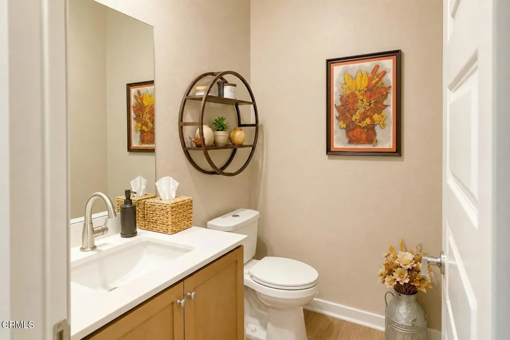 571 Via Chelsea Camarillo, CA 93012