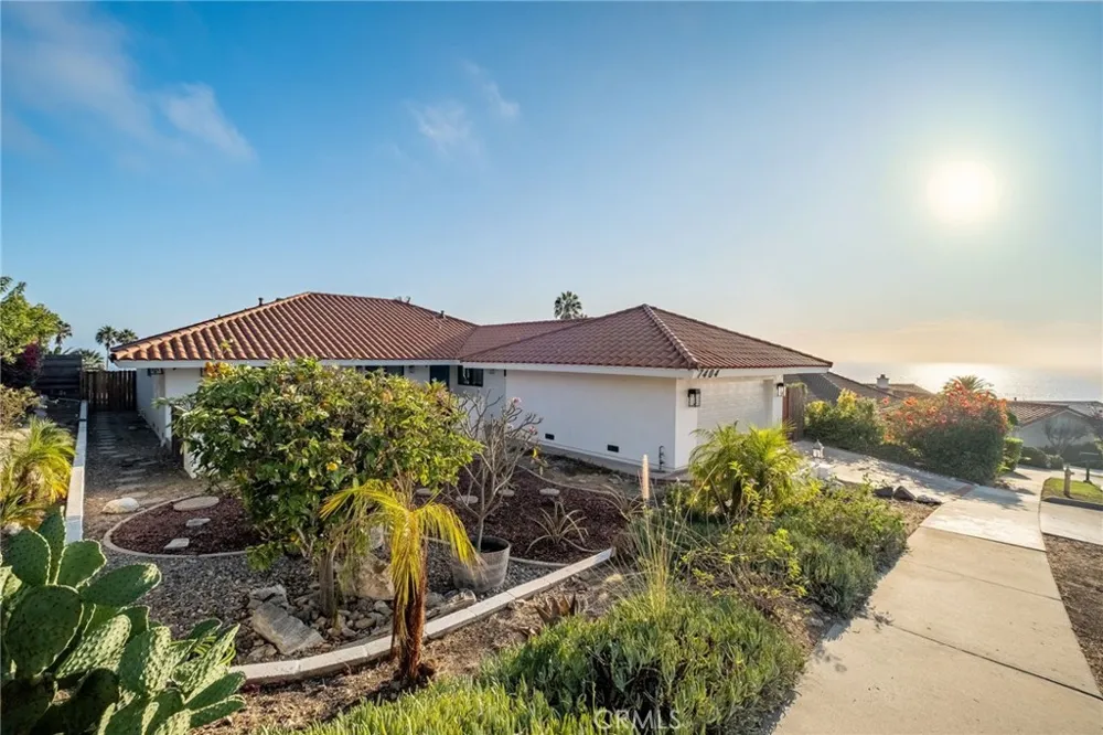 7404 Via Lorado Rancho Palos Verdes, CA 90275