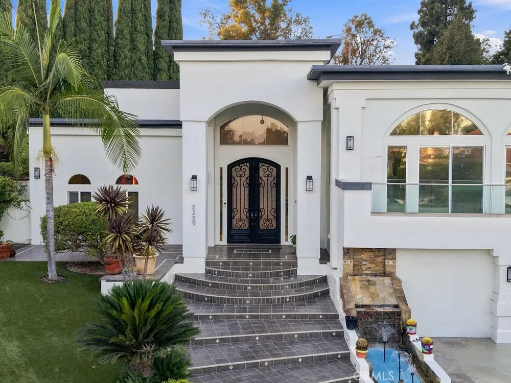 2259 Camino Rey Fullerton, CA 92833