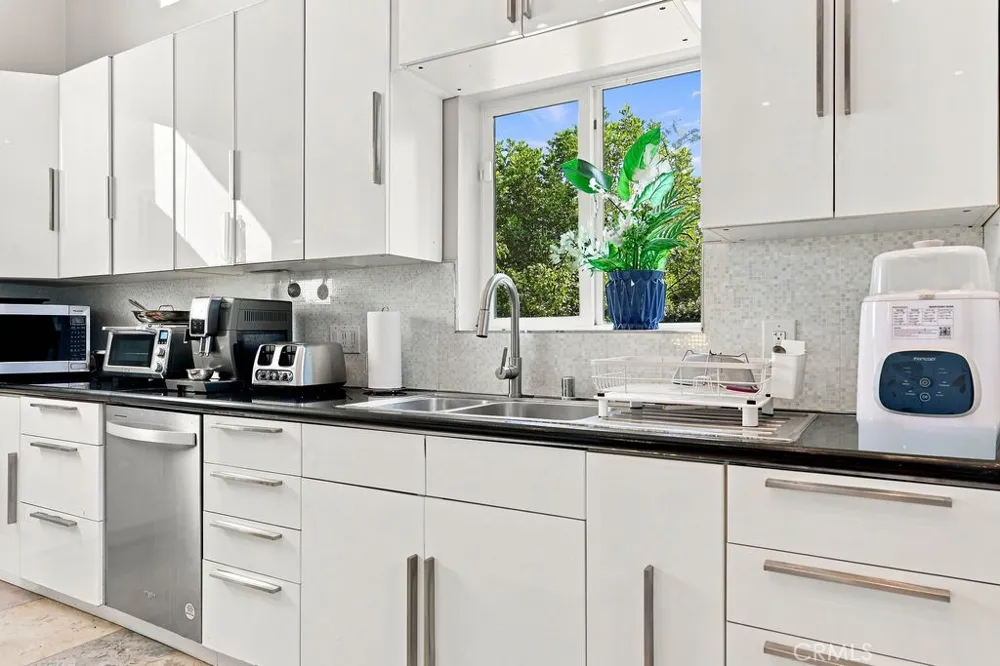 2259 Camino Rey Fullerton, CA 92833