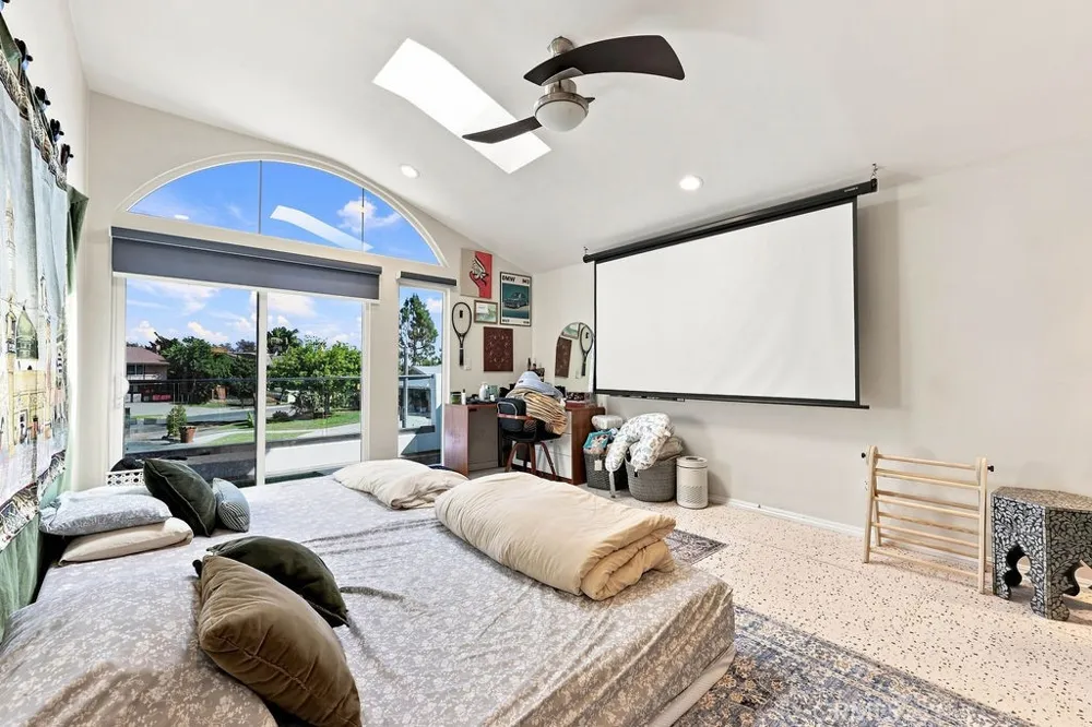 2259 Camino Rey Fullerton, CA 92833